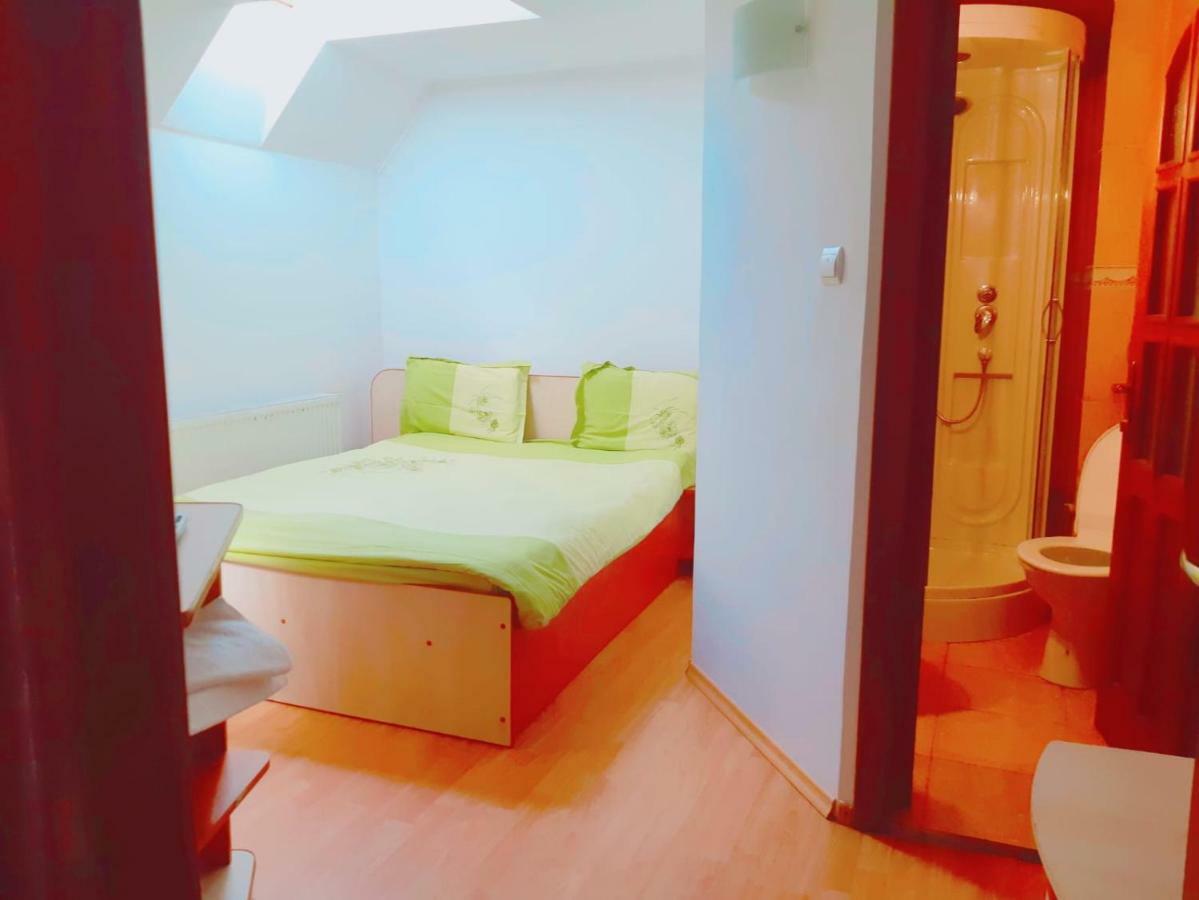 Casa Gabi Hotel Bran  Buitenkant foto